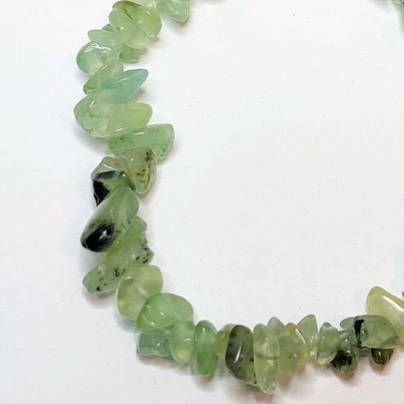 Prehnite w/ Rutile Stretch Bracelet 5-8mm chip natural stone w/ felt pouch-CB02 - Picture 8 of 10